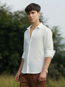 Campus Sutra - Men Daisy White Braille-Stripe Shirt