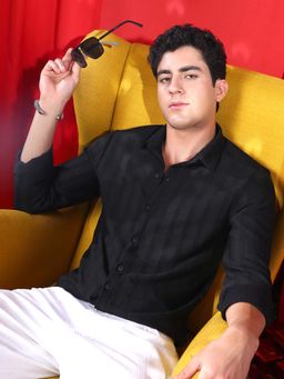 Campus Sutra - Men Onyx Black Wicker-Tactile Shirt