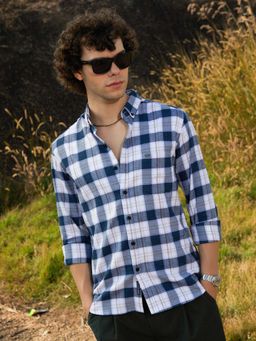 Campus Sutra - Men Navy Blue Bi-Buffalo Check Shirt