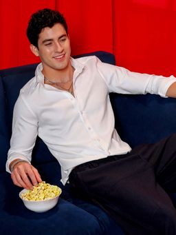 Campus Sutra - Men White Motif -Tactile Shirt