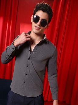 Campus Sutra - Men Charcoal Grey Motif -Tactile Shirt
