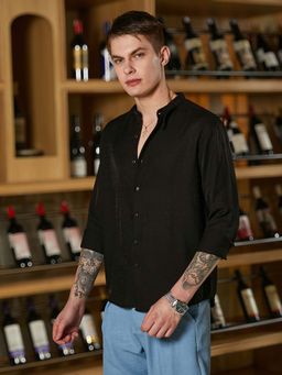 Campus Sutra - Men Obsidian Black Breezy Mandarin Shirt