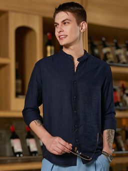 Campus Sutra - Men Navy Blue Breezy Mandarin Shirt