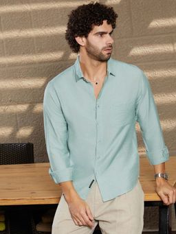 Campus Sutra - Men Sage Green Breezy Wrinked Relaxed Shirt
