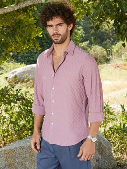 Campus Sutra - Men Flamingo Purple Herringbone-Tactile Shirt