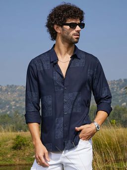 Campus Sutra - Men Navy Blue Celtic-Block Shirt