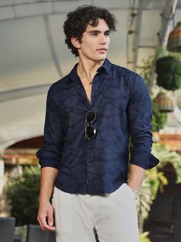 Campus Sutra - Men Navy Blue Shadowed Foliage Shirt