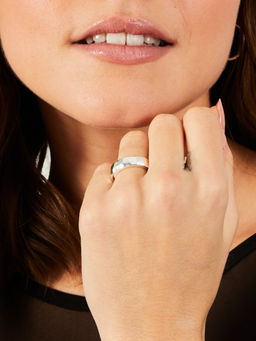 Accessorize London - Women Sterling Silver Plated Hammered Ring