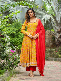 SamaayaJaipur - Corn Yellow Anarkali Silk Kurta with Pant & Dupatta (Set of 3)