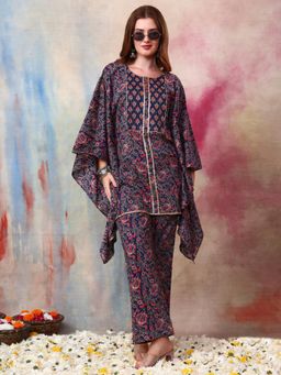 Gahan - Women Pure Cotton Blue Printed Kaftan Kurta with Trouser