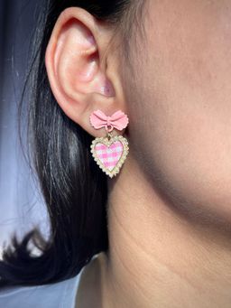 ISHKAARA - Pink Bow Heart Checkered Earrings