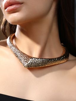 Sohi - Women'S The Dented Torque Necklace - Antique Gold