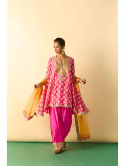 Gopi Vaid - Women Pink Anvi Farshi Kurti with Pant and Dupatta