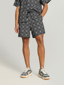 Puma - CLASSICS Woven Unisex Black Shorts