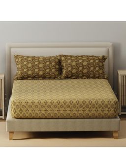 Layers - Basicx Cotton 120 TC Brown Printed Bedsheet With 2 Pillow Covers (Double)