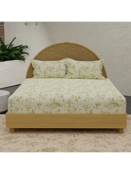 Boutique Living - Nature Bouquet 300 Tc Green Floral Bedsheet With 2 Pillow Covers (King)
