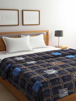 FABINALIV - Black Geometric Reversible 350 Gsm Micro Fiber Filling Bed Comforter (Double)