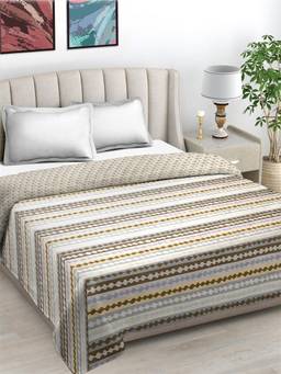 FABINALIV - Multi-Color Reversible Mild Winter 350 Gsm Micro Fiber Filling Bed Comforter (Double)