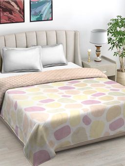 FABINALIV - White Geometric Reversible 350 Gsm Filling Bed Comforter (Double)