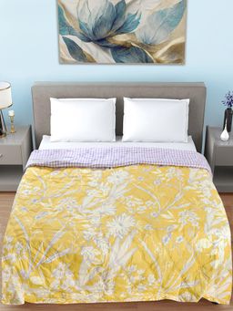 FABINALIV - Yellow Floral Ultrasonic Quilted Reversible 350 Gsm Ac Room Bed Comforter (Double)