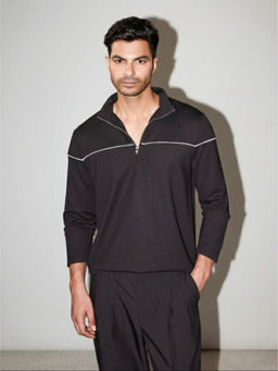 Cove and Lane - Black Oversized Knit Pullover Sweatshirt
