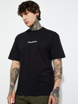 max - Black Back Typography Oversized T-shirt