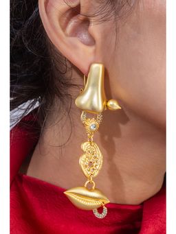 MINJI AND CO. - Classic Drop Earrings
