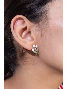 MINJI AND CO. - Mother Of Pearl Statement Studs