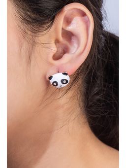 MINJI AND CO. - Minimal Linear Gold Plated Brass Refined Look Studs Earrings