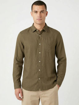 Wrangler - Green Pure Cotton Full Sleeves Regular Fit Solid Shirts