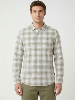 Wrangler - Green Pure Cotton Half Sleeves Regular Fit Checks Shirts
