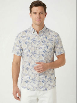 Wrangler - Multi-Color Pure Cotton Half Sleeves Regular Fit Printed Shirts