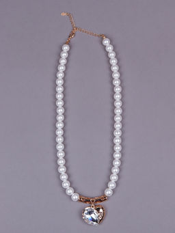 Odette - Exquisite Pearl Necklace with A Heart Shape Pendant-Gold