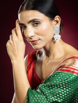 Niscka - Traditional White Pearl and Kundan Earrings