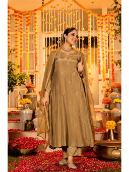 FAST FASHIONS - Women Gold Chanderi Silk Embroidered Kurta with Pant and Dupatta
