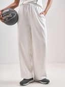 White color option, Currently selected