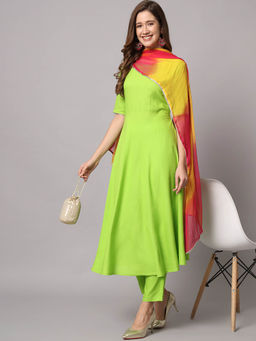 Meeranshi - Green Panelled Gotta Patti Kurta With Trouser And Dupatta (Set of 3)