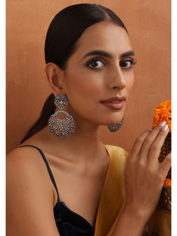SWABHIMANN - Alondra White Zirconia Dangler Earrings