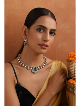 SWABHIMANN - Aljendra Emerald Polki Necklace Set