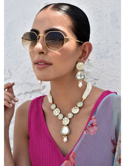 SWABHIMANN - Moksha White Kundan Pedant Necklace Set