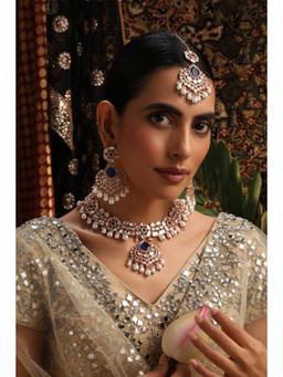 SWABHIMANN - Unneri Sapphire and Polki Necklace Set with Maang Tikka