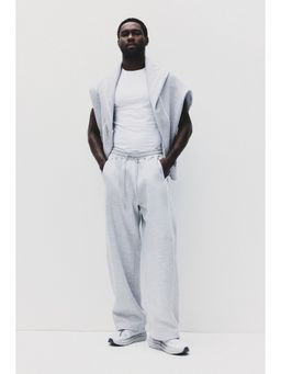 H&M - Men Grey Loose Fit Sports Joggers