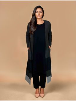 trueBrowns - Dark Grey Colorblock Woolen Woven Long Shrug