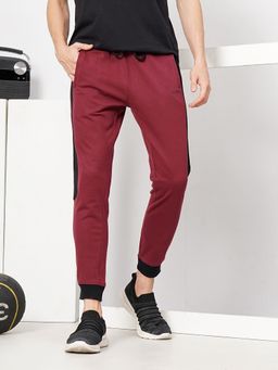 The Indian Garage Co - Men Slim Fit Solid Mid-Rise Knitted Joggers