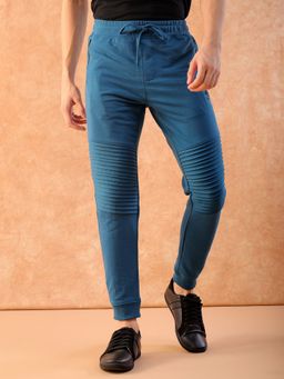 The Indian Garage Co - Men Slim Fit Solid Mid-Rise Pleated Knitted Joggers