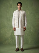 White color option, Currently selected