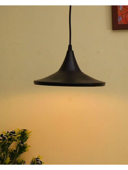 Homesake Medium Black Danish With Bulb