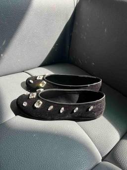 Zori World - Diamond Black Embellished Ballerina