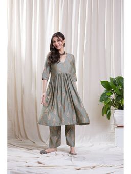 Hasttvam - Riya Green Kurta with Pant (Set of 2)