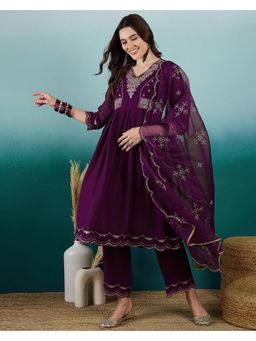 Gahan - Purple Silk Blend Zari Thread Embroidered Kurta with Pant & Dupatta